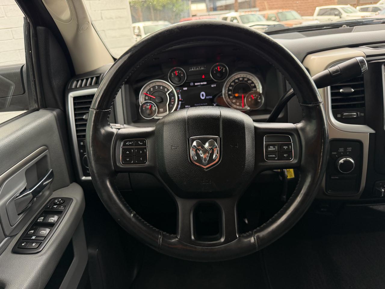 RAM 2500 4WD Mega Cab 160.5" Big Horn 2015