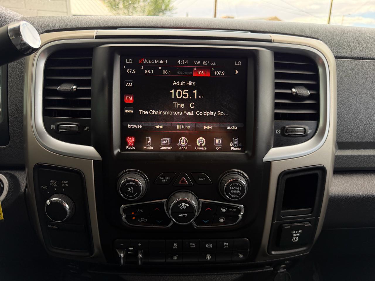 RAM 2500 4WD Mega Cab 160.5" Big Horn 2015