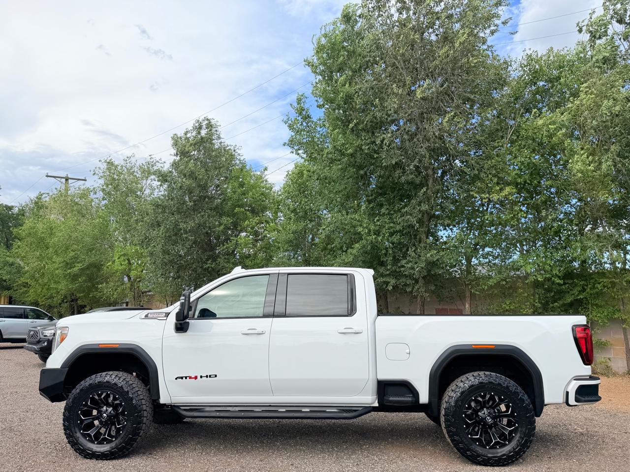 GMC Sierra 2500HD 4WD Crew Cab 159" AT4 2022