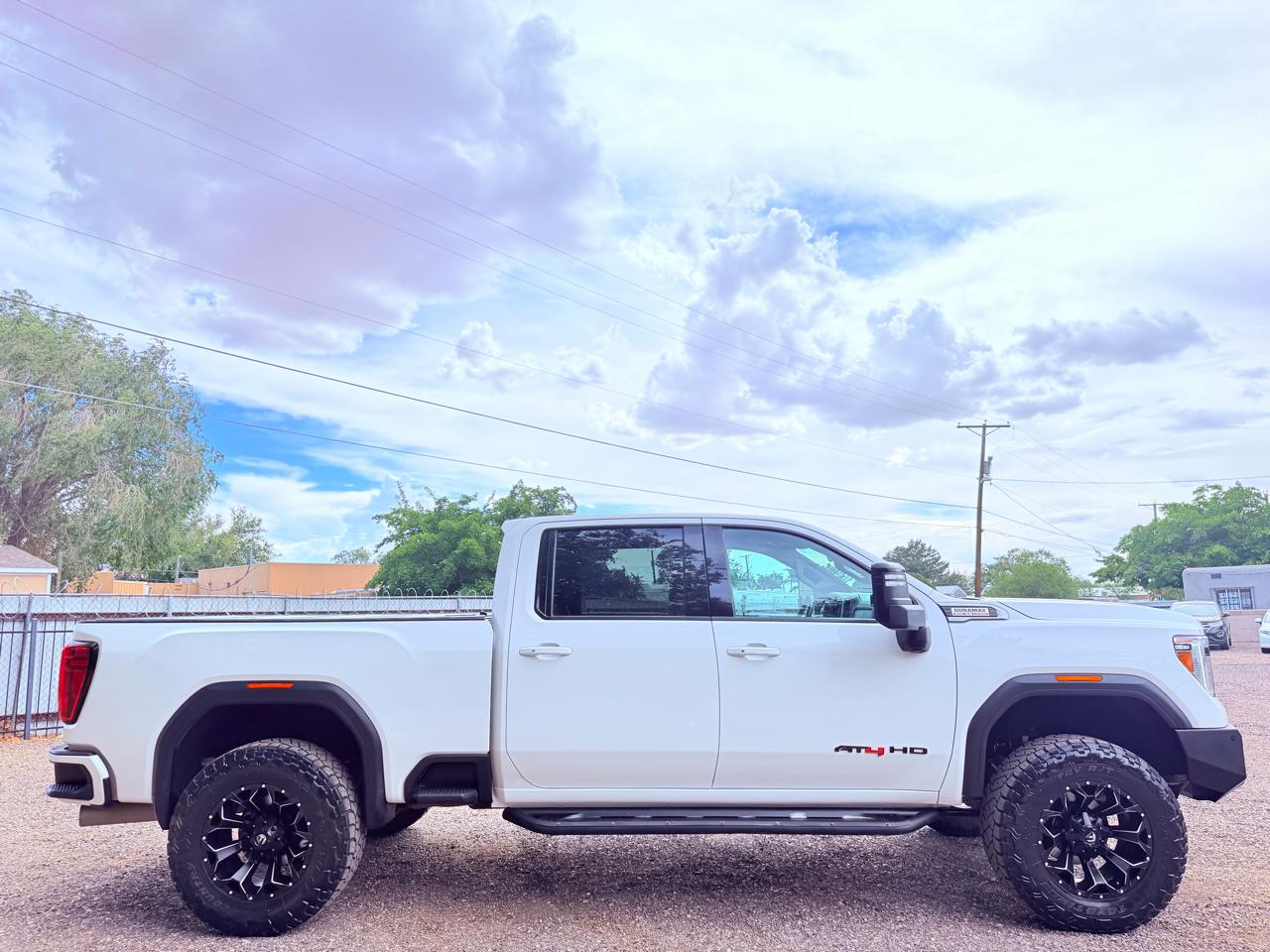 GMC Sierra 2500HD 4WD Crew Cab 159" AT4 2022