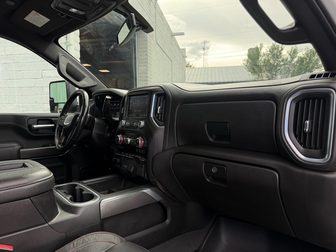 GMC Sierra 2500HD 4WD Crew Cab 159" AT4 2022