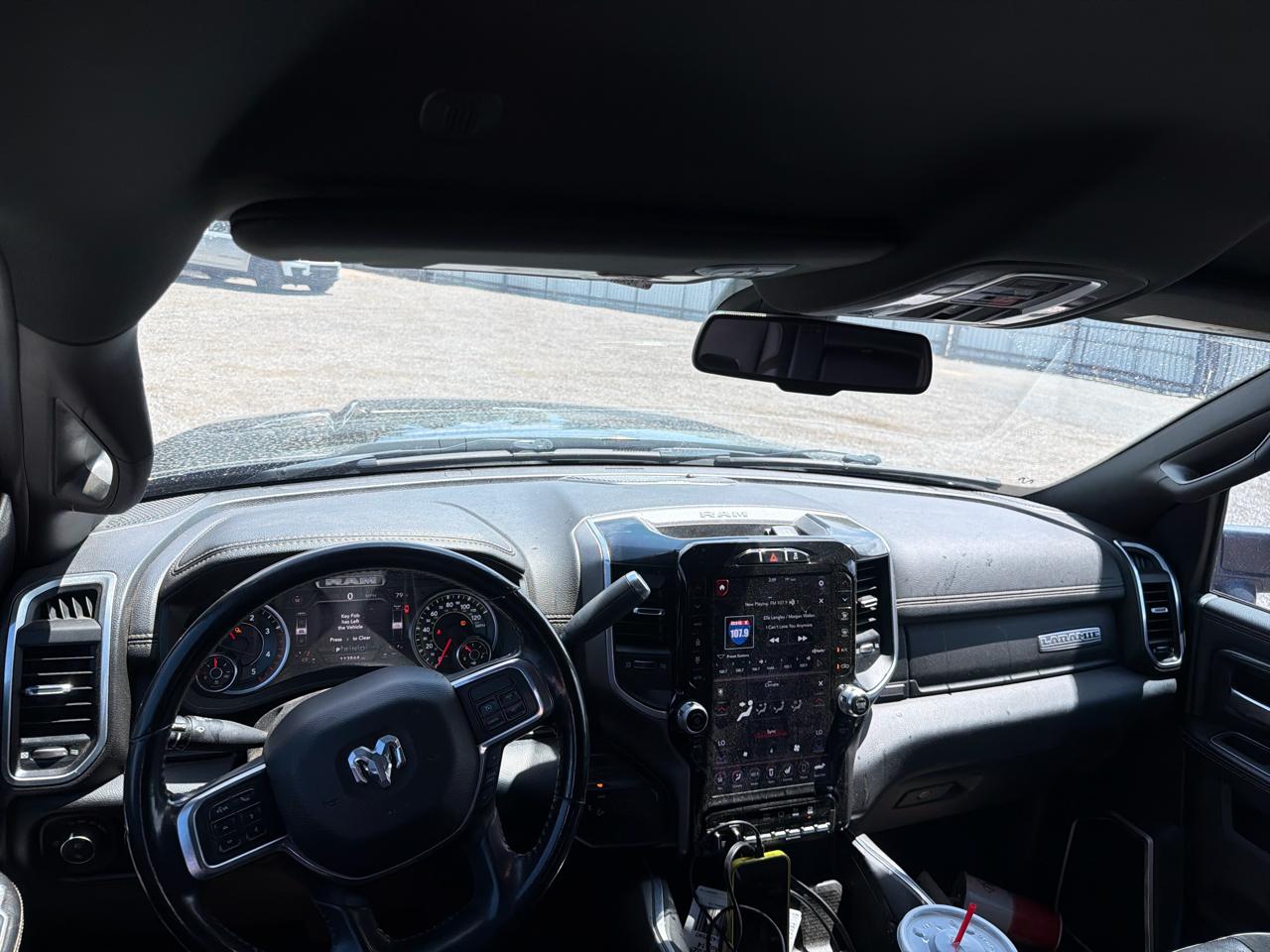 RAM 2500 Laramie 4x4 Mega Cab 6'4" Box 2020
