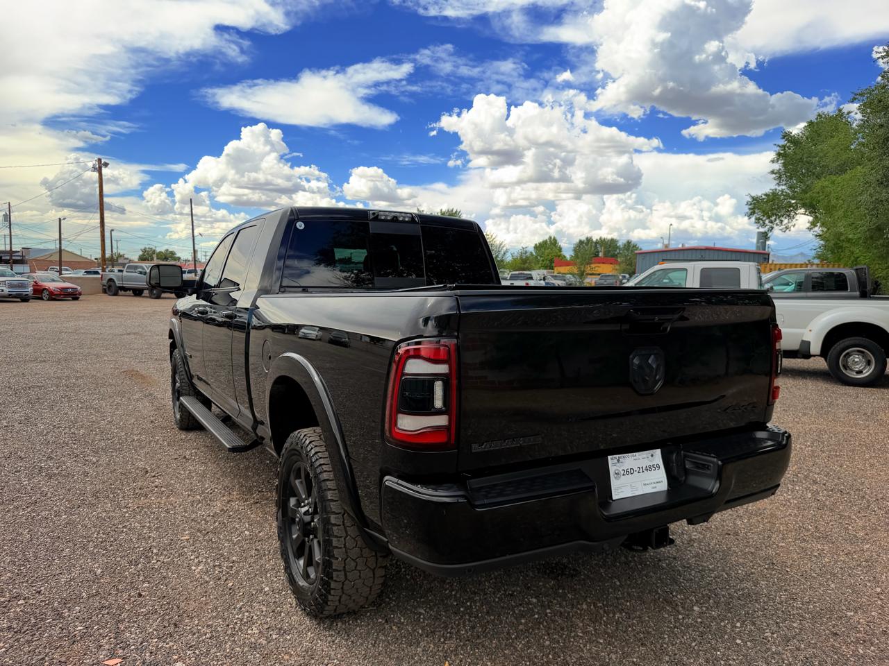 RAM 2500 Laramie 4x4 Mega Cab 6'4" Box 2020
