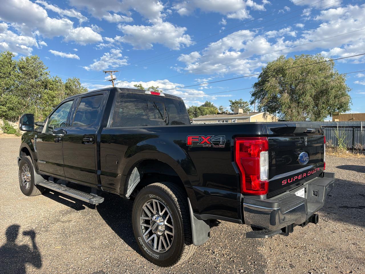 Ford Super Duty F-250 SRW Lariat 4WD Crew Cab 6.75' Box 2019