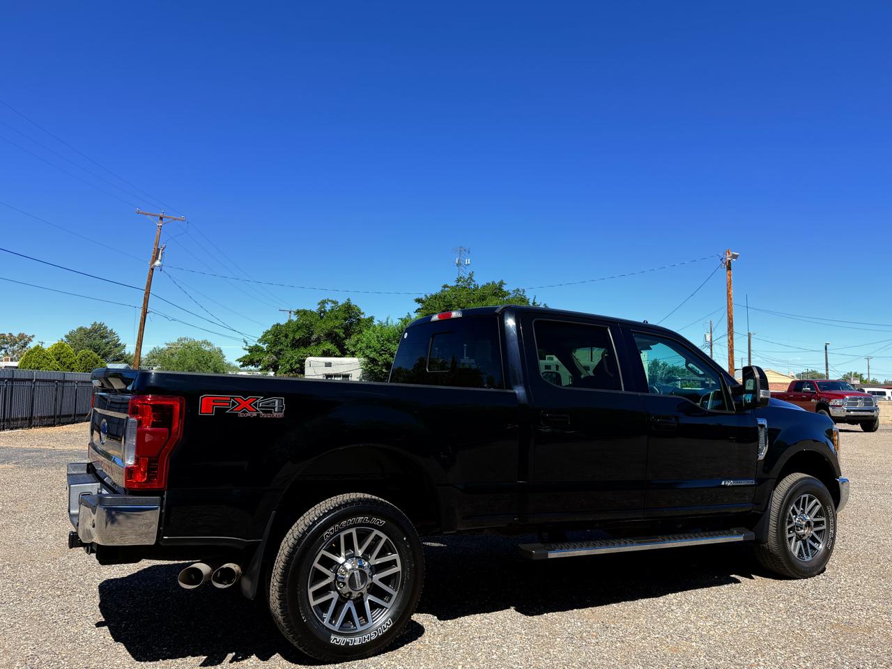 Ford Super Duty F-250 Crew Cab 156" Lariat 4WD 2019
