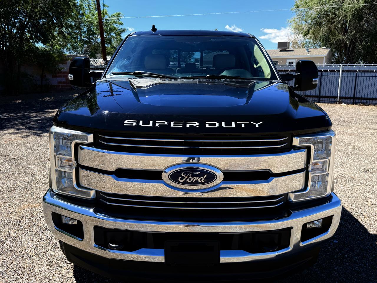 Ford Super Duty F-250 Crew Cab 156" Lariat 4WD 2019