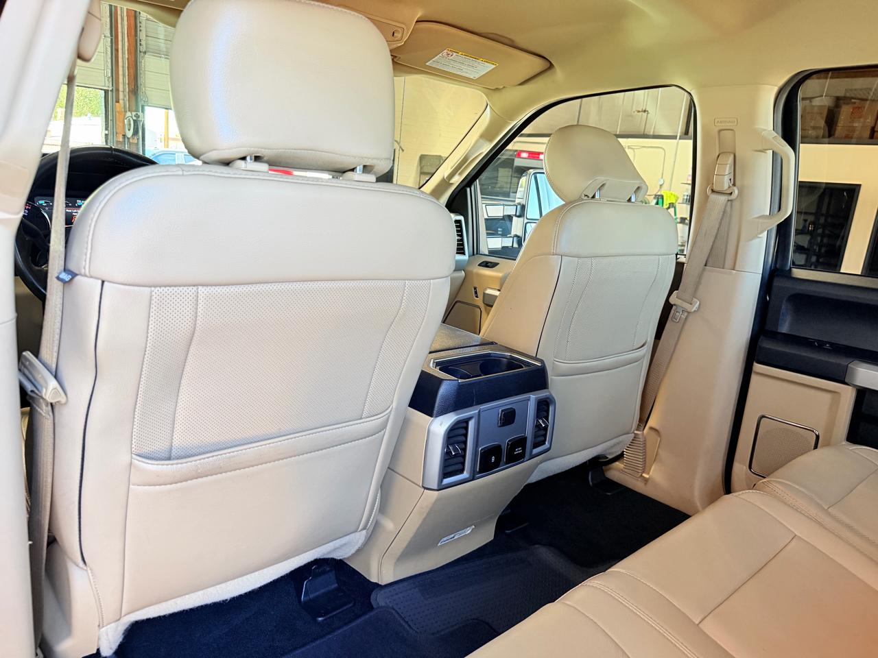 Ford Super Duty F-250 Crew Cab 156" Lariat 4WD 2019