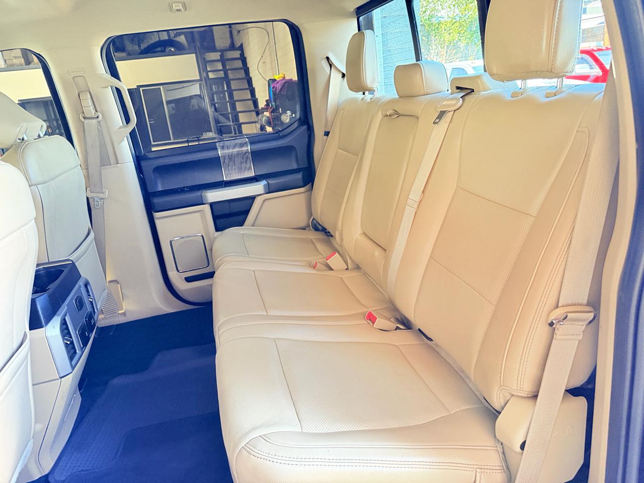 Ford Super Duty F-250 Crew Cab 156" Lariat 4WD 2019