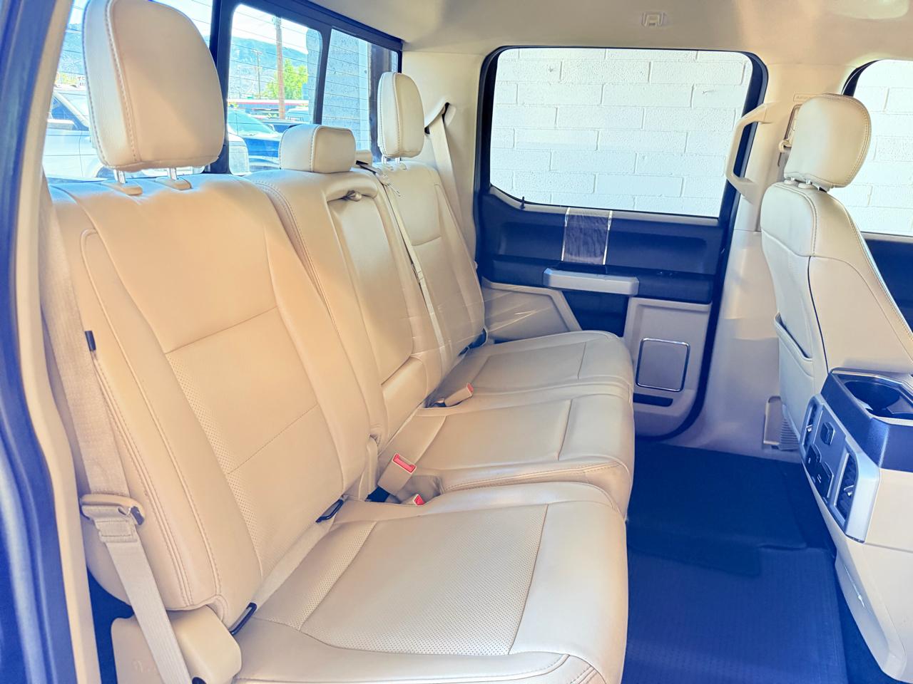 Ford Super Duty F-250 Crew Cab 156" Lariat 4WD 2019