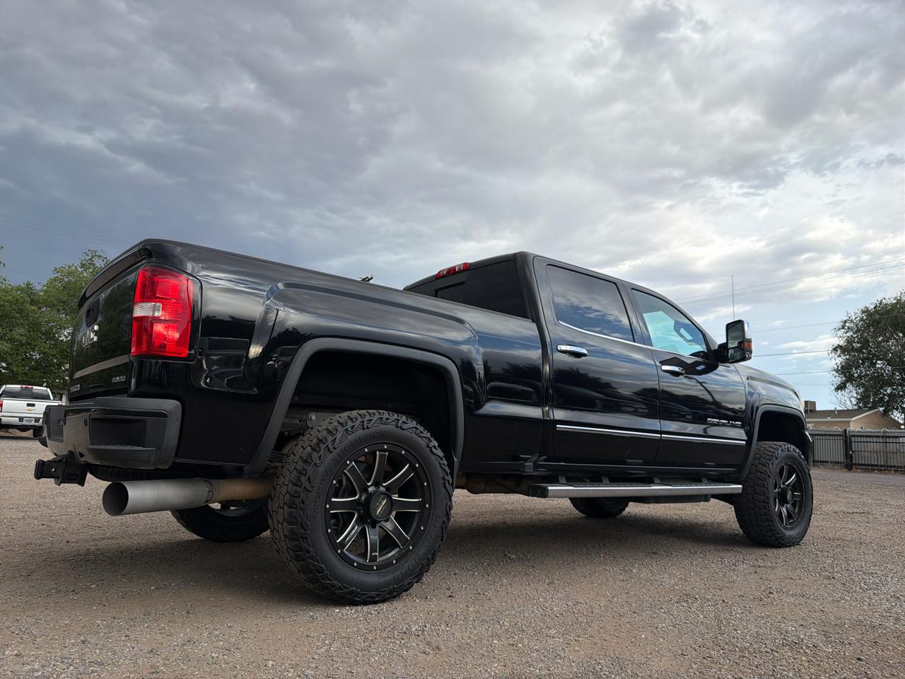 GMC Sierra 2500HD 4WD Crew Cab 153.7" Denali 2016