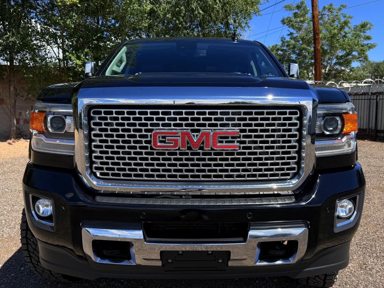 GMC Sierra 2500HD 4WD Crew Cab 153.7" Denali 2016