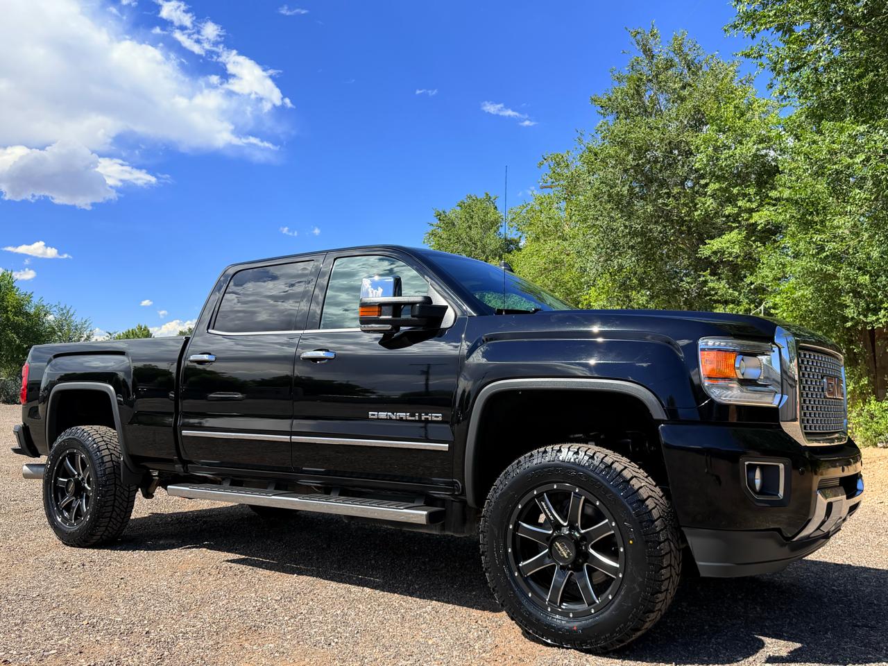 GMC Sierra 2500HD 4WD Crew Cab 153.7" Denali 2016