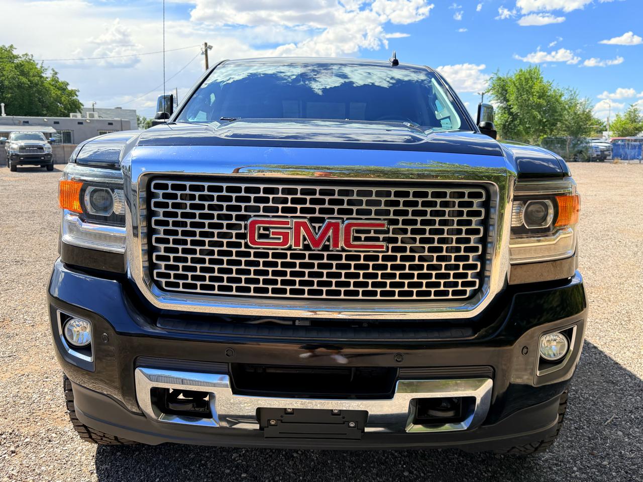 GMC Sierra 2500HD 4WD Crew Cab 153.7" Denali 2016