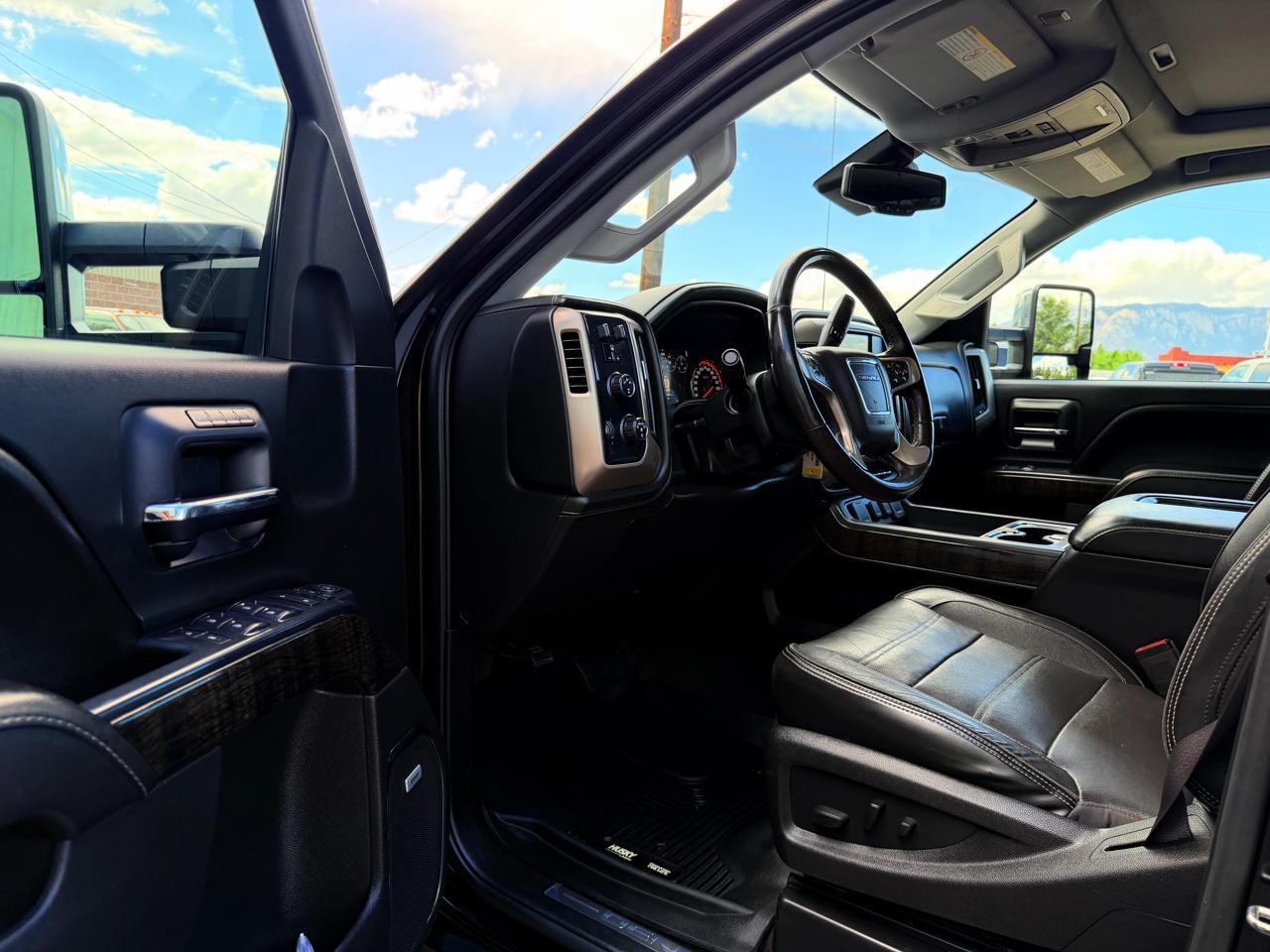 GMC Sierra 2500HD 4WD Crew Cab 153.7" Denali 2016