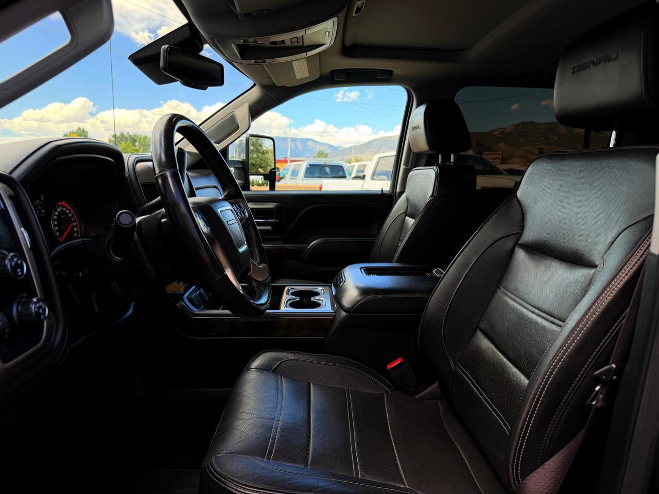 GMC Sierra 2500HD 4WD Crew Cab 153.7" Denali 2016