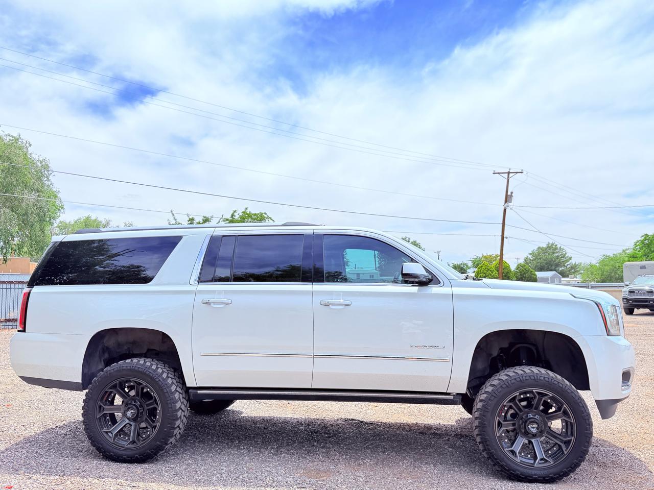 GMC Yukon XL 4WD 4dr Denali 2019