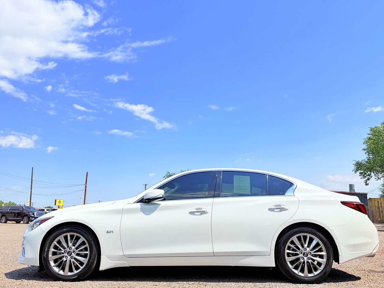 Infiniti Q50 3.0t LUXE RWD 2019