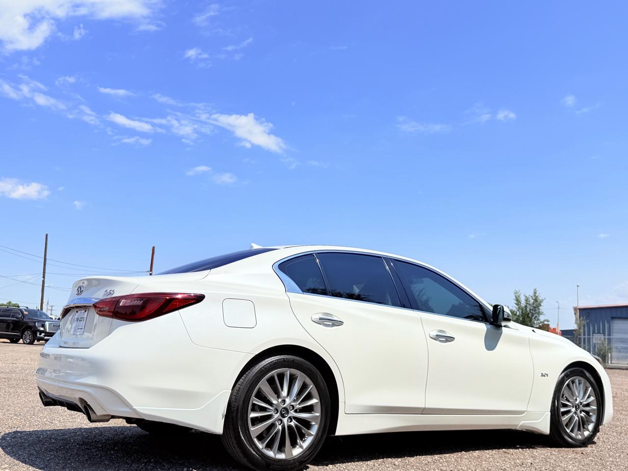 Infiniti Q50 3.0t LUXE RWD 2019