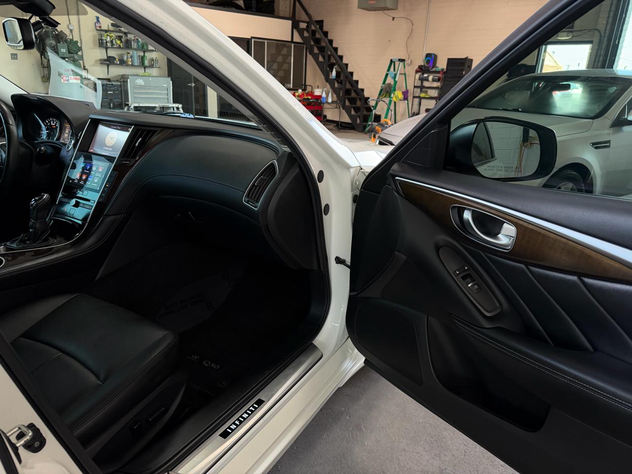 Infiniti Q50 3.0t LUXE RWD 2019