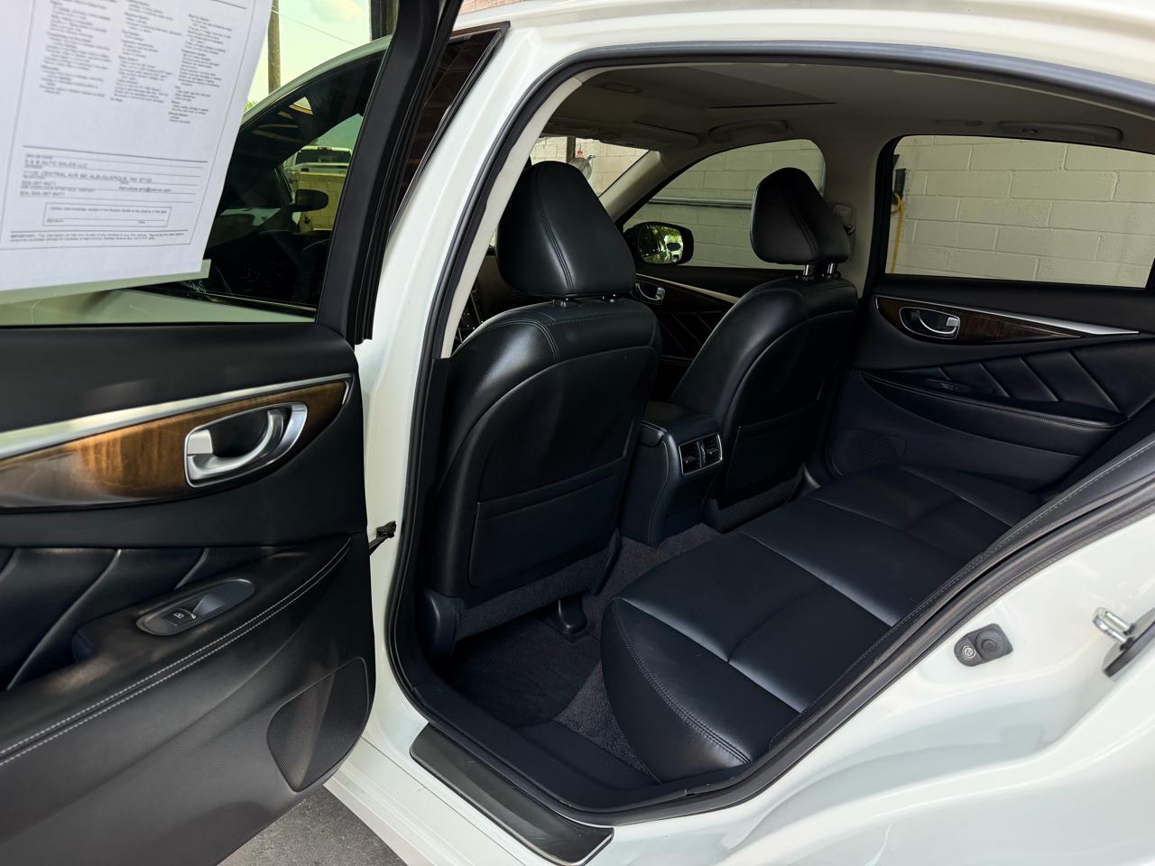 Infiniti Q50 3.0t LUXE RWD 2019