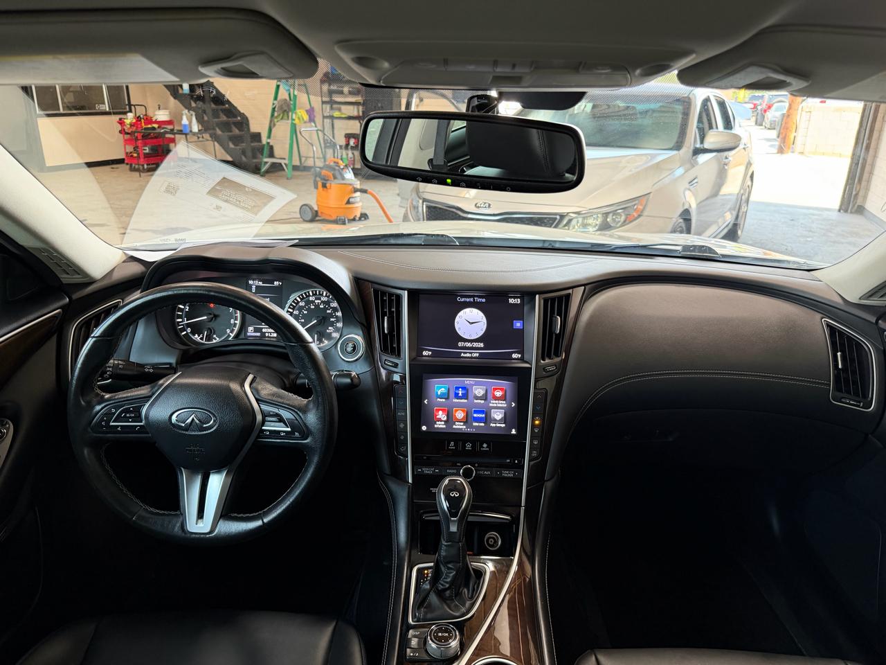 Infiniti Q50 3.0t LUXE RWD 2019