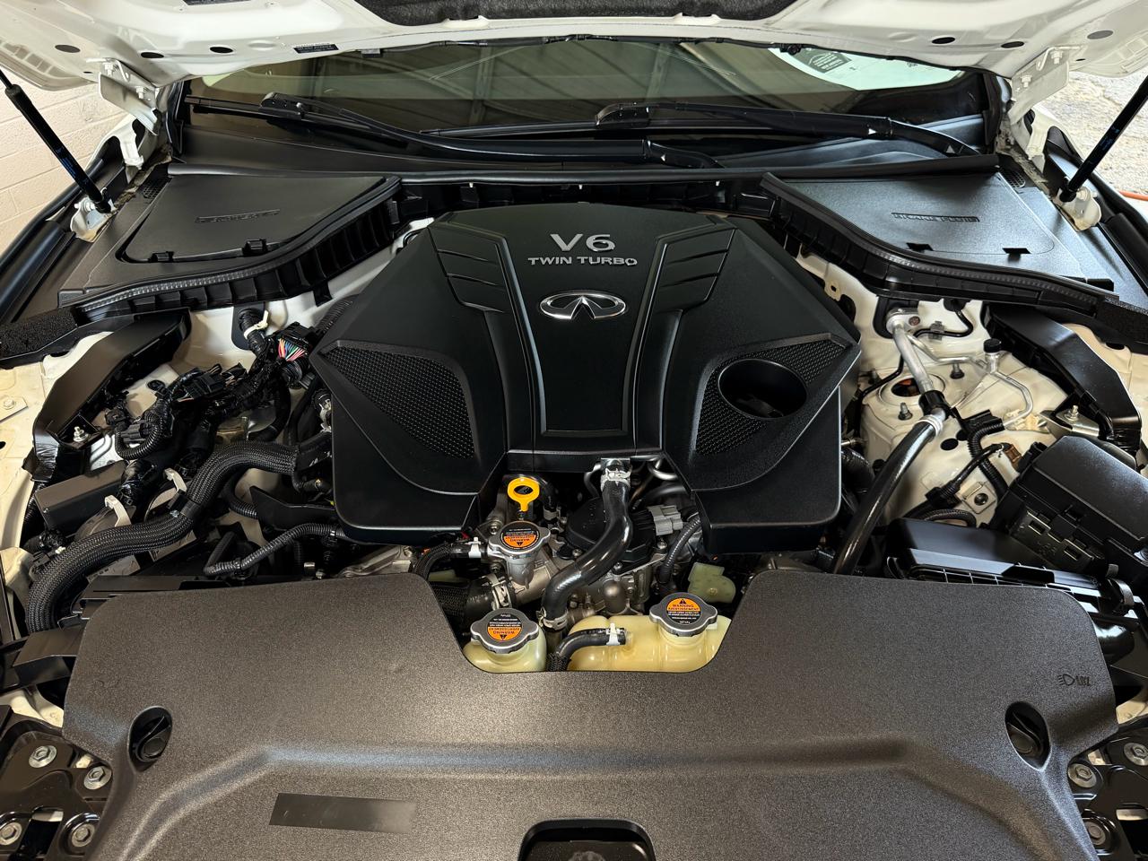 Infiniti Q50 3.0t LUXE RWD 2019