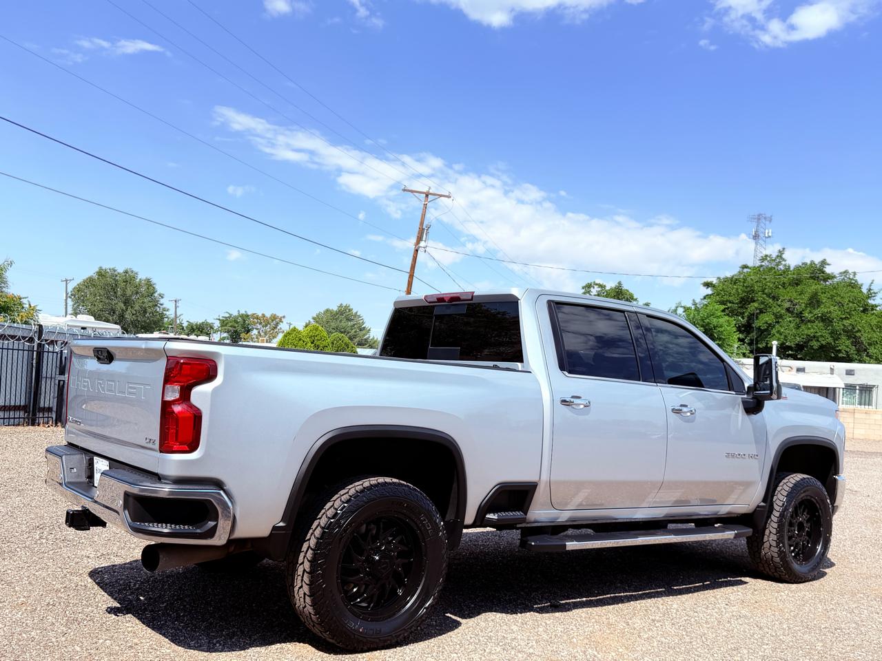 Chevrolet Silverado 2500HD 4WD Crew Cab 159" LTZ 2023