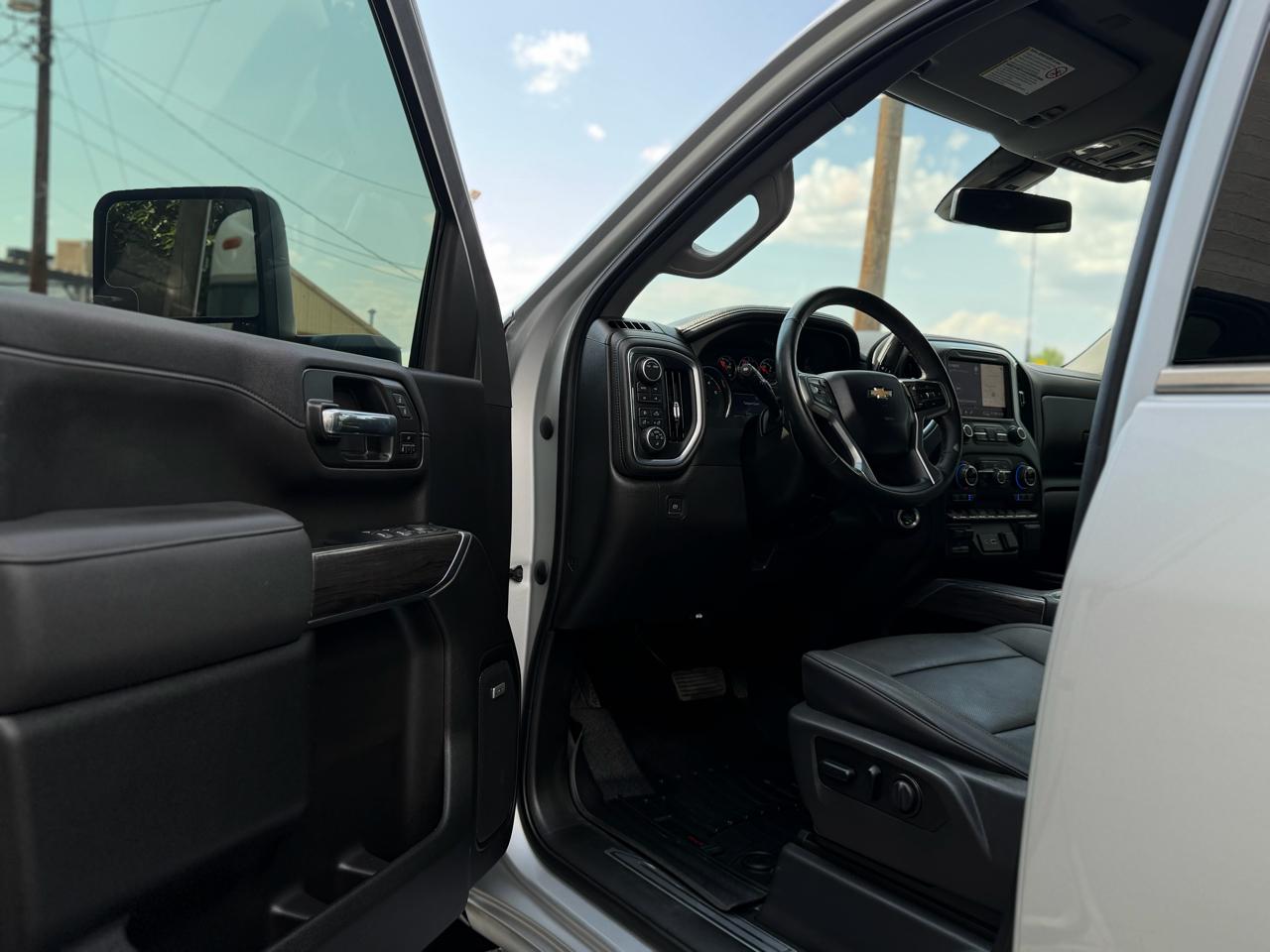 Chevrolet Silverado 2500HD 4WD Crew Cab 159" LTZ 2023