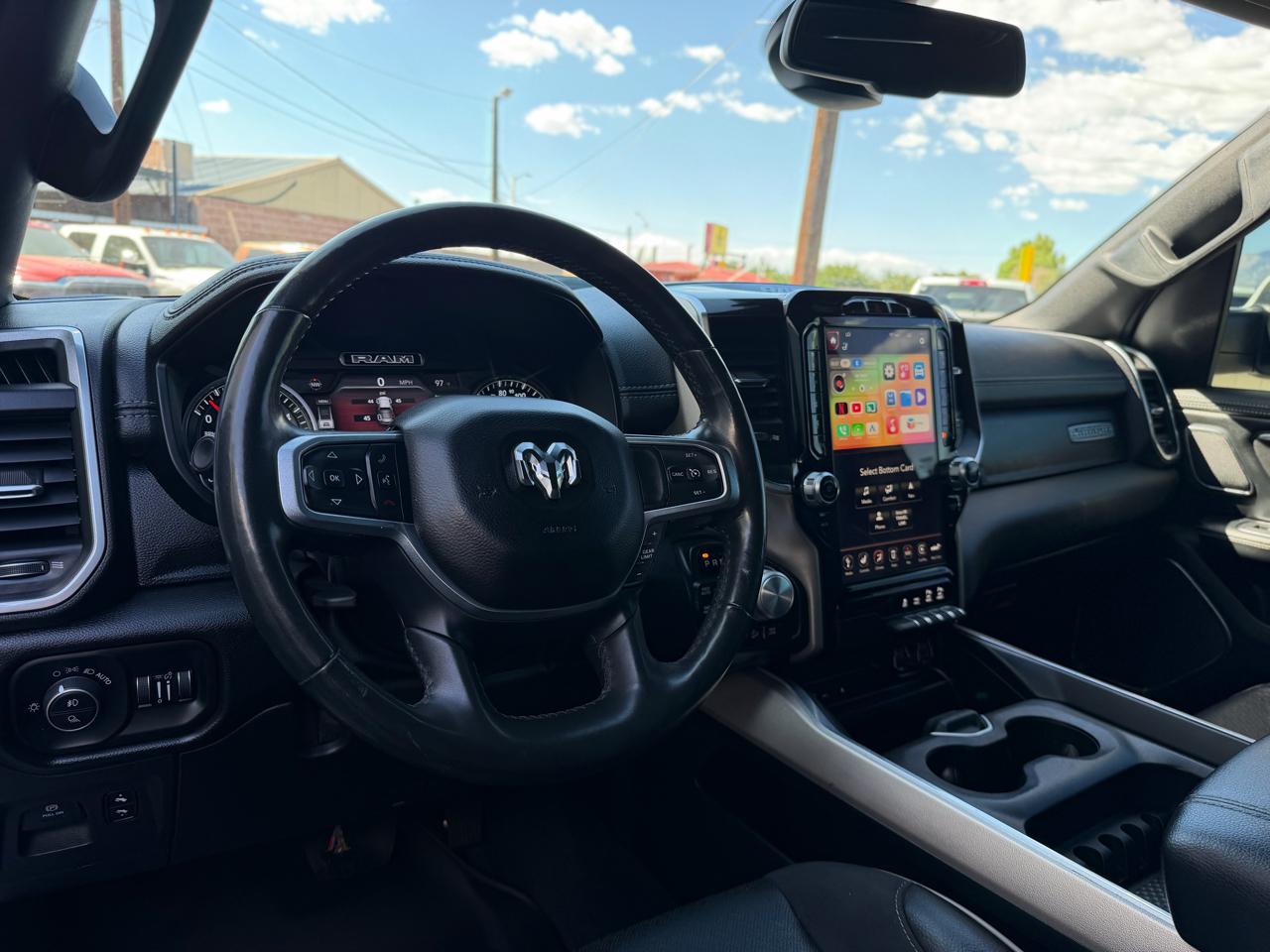 RAM 1500 Laramie 4x4 Crew Cab 5'7" Box 2019