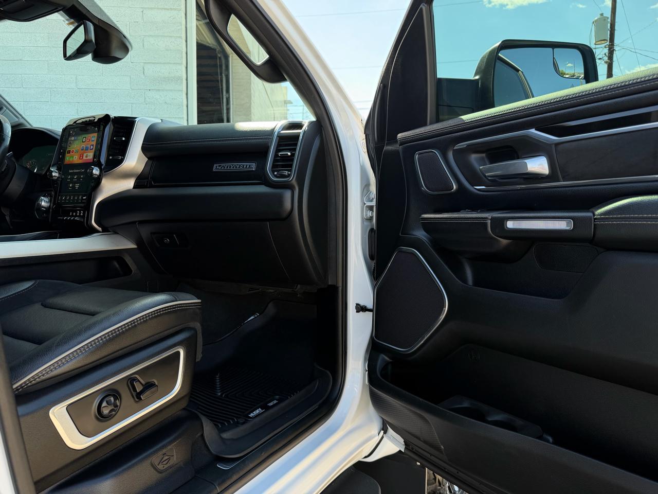 RAM 1500 Laramie 4x4 Crew Cab 5'7" Box 2019