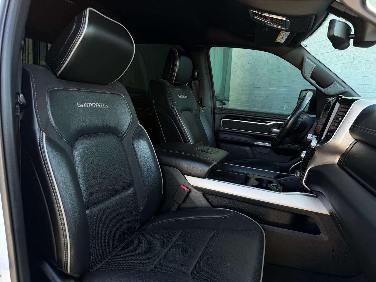 RAM 1500 Laramie 4x4 Crew Cab 5'7" Box 2019