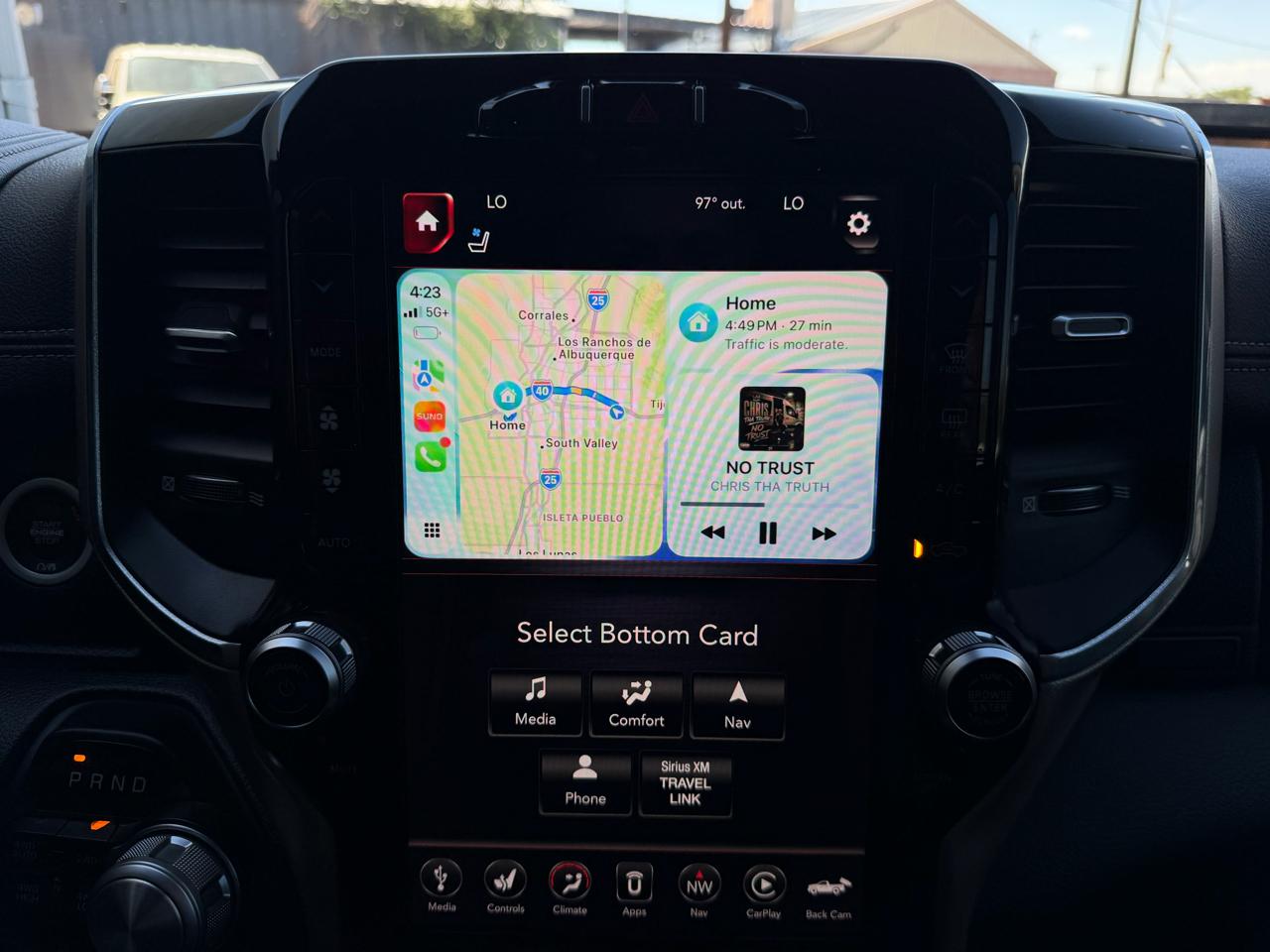 RAM 1500 Laramie 4x4 Crew Cab 5'7" Box 2019