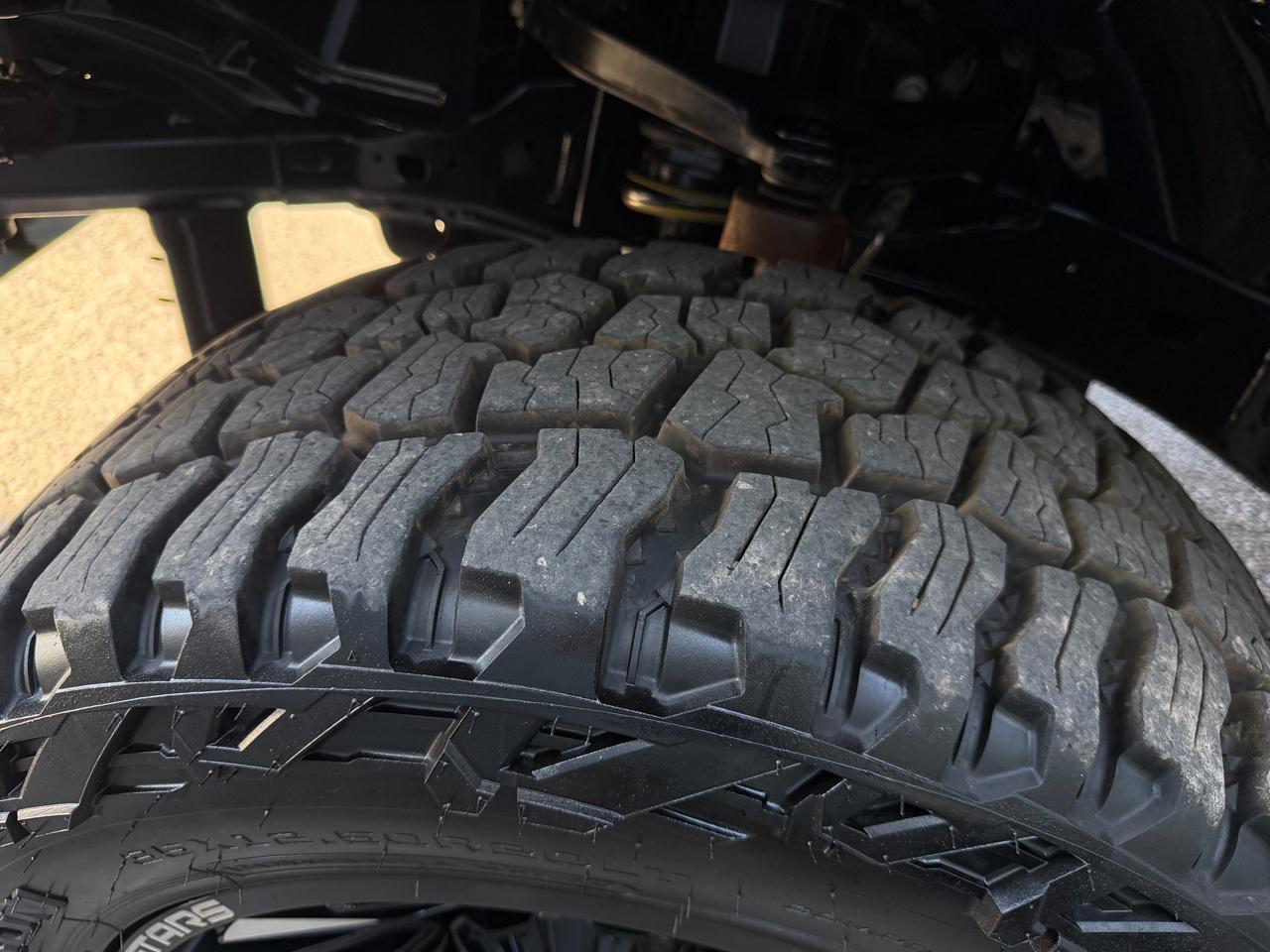 RAM 1500 Laramie 4x4 Crew Cab 5'7" Box 2019