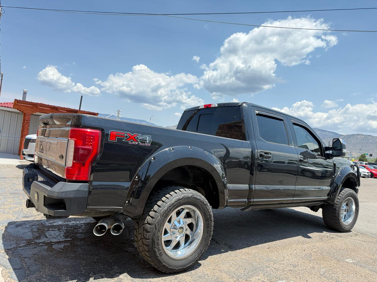 Ford Super Duty F-250 SRW Platinum 4WD Crew Cab 6.75' Box 2018