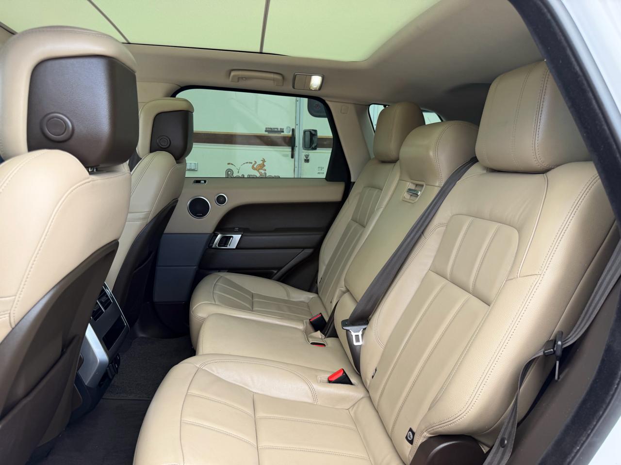 Land Rover Range Rover Sport Turbo i6 MHEV SE 2021