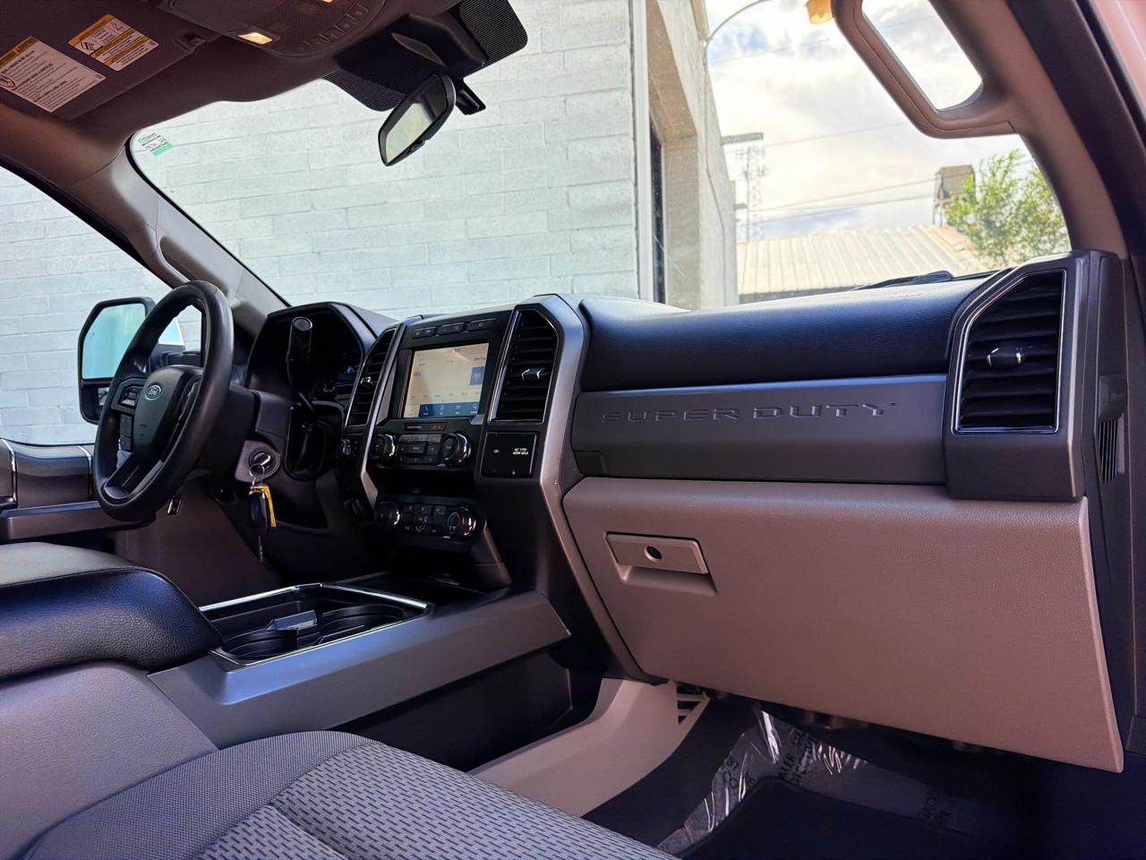 Ford Super Duty F-250 SRW XLT 4WD Crew Cab 6.75' Box 2021