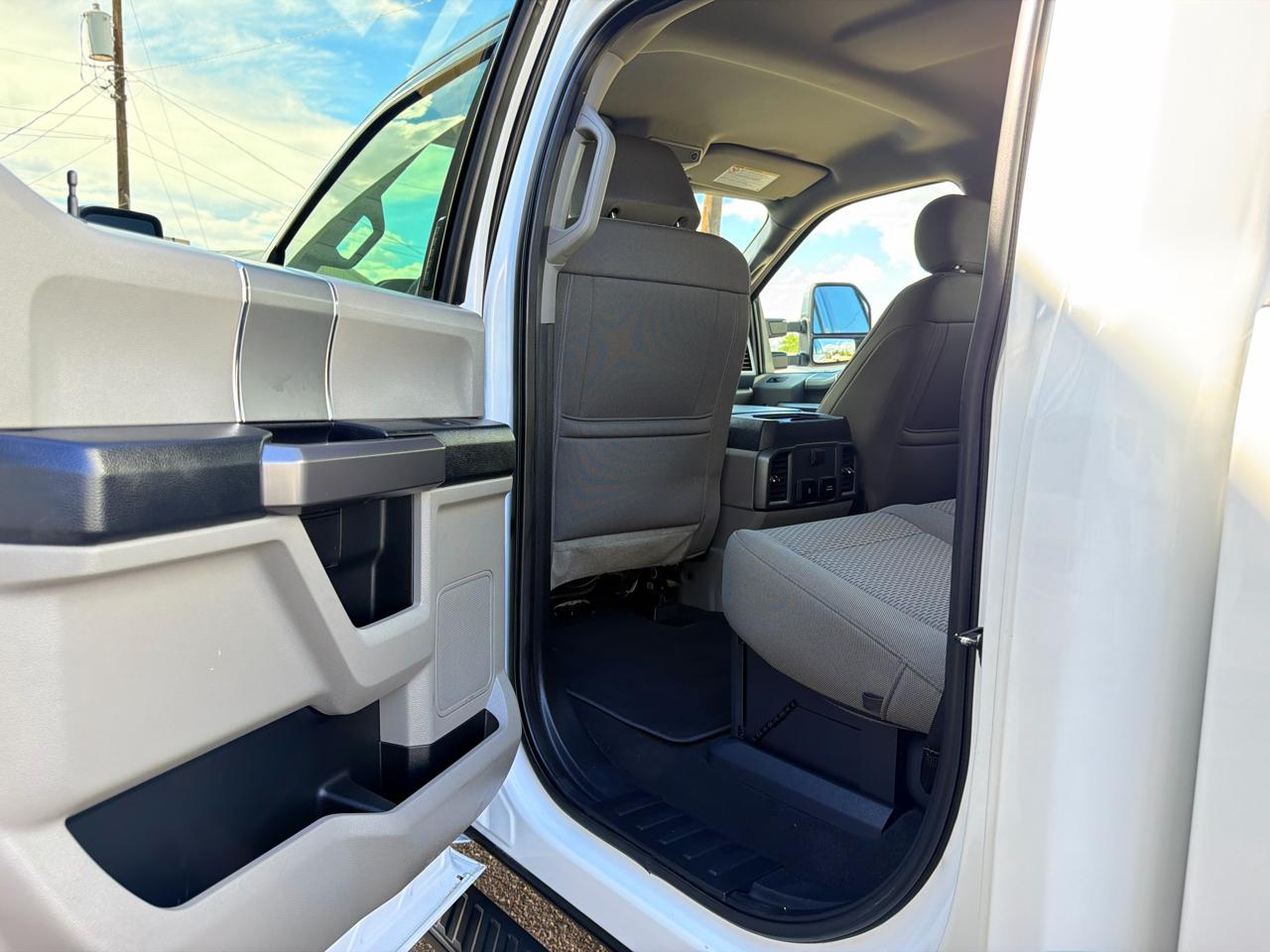Ford Super Duty F-250 SRW XLT 4WD Crew Cab 6.75' Box 2021