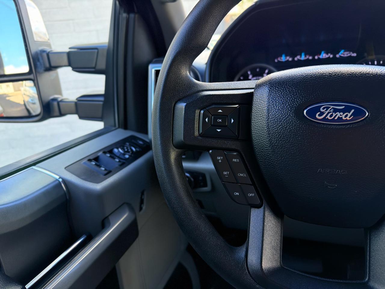 Ford Super Duty F-250 SRW XLT 4WD Crew Cab 6.75' Box 2021