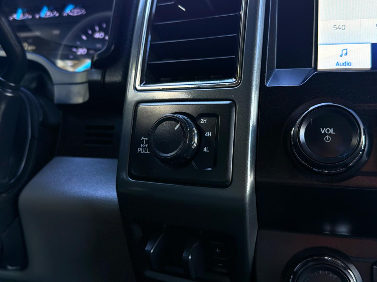Ford Super Duty F-250 SRW XLT 4WD Crew Cab 6.75' Box 2021