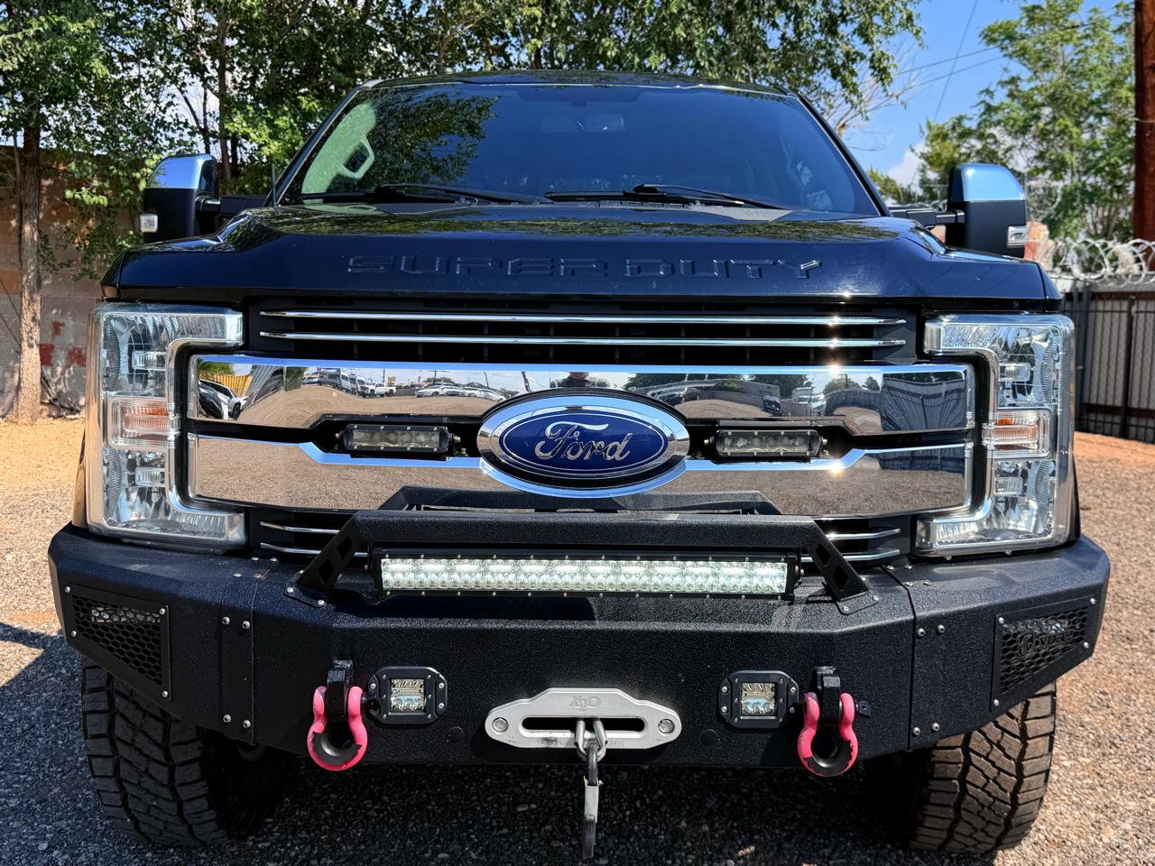 Ford Super Duty F-250 SRW King Ranch 4WD Crew Cab 8' Box 2018