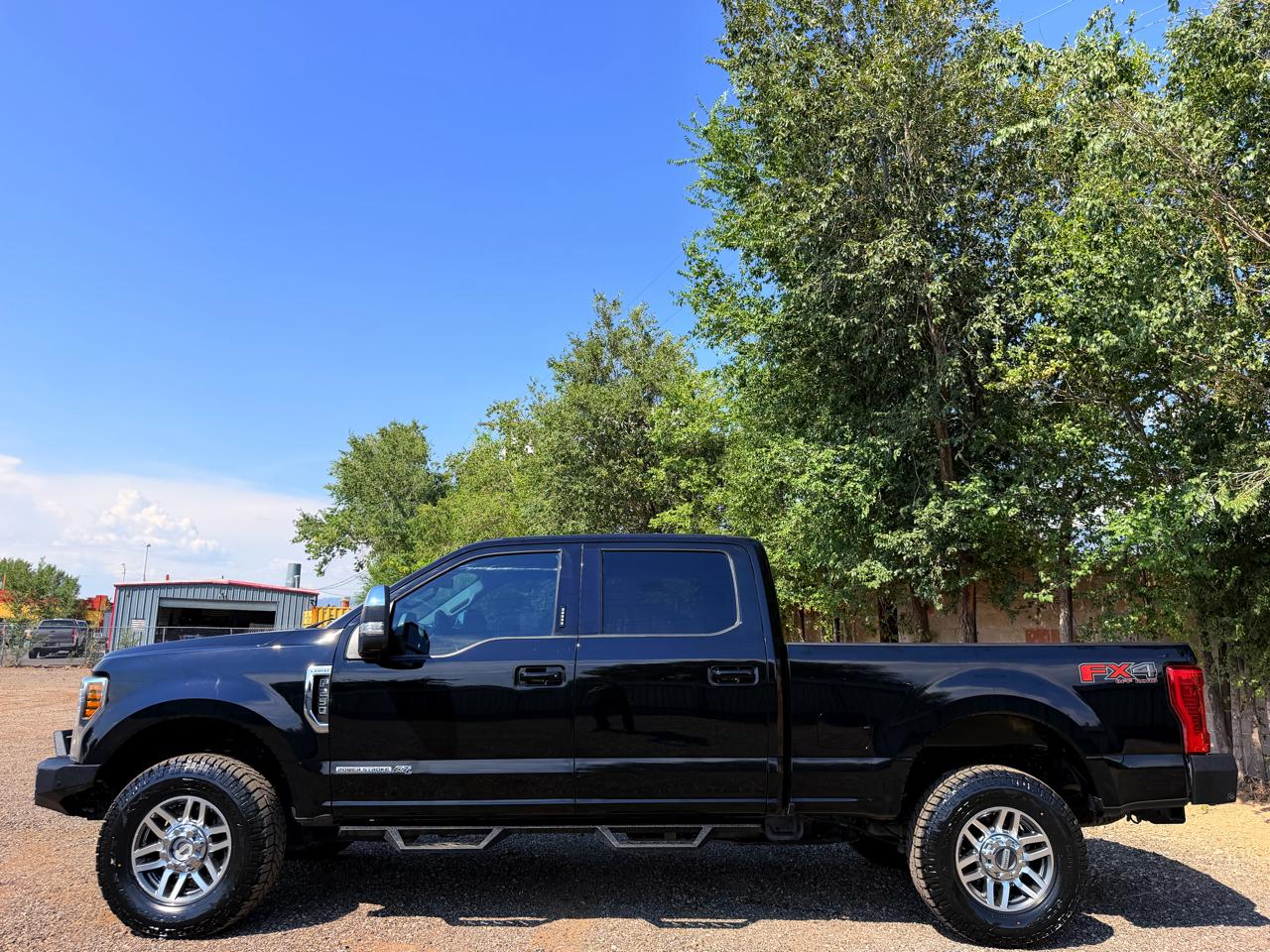 Ford Super Duty F-250 SRW King Ranch 4WD Crew Cab 8' Box 2018
