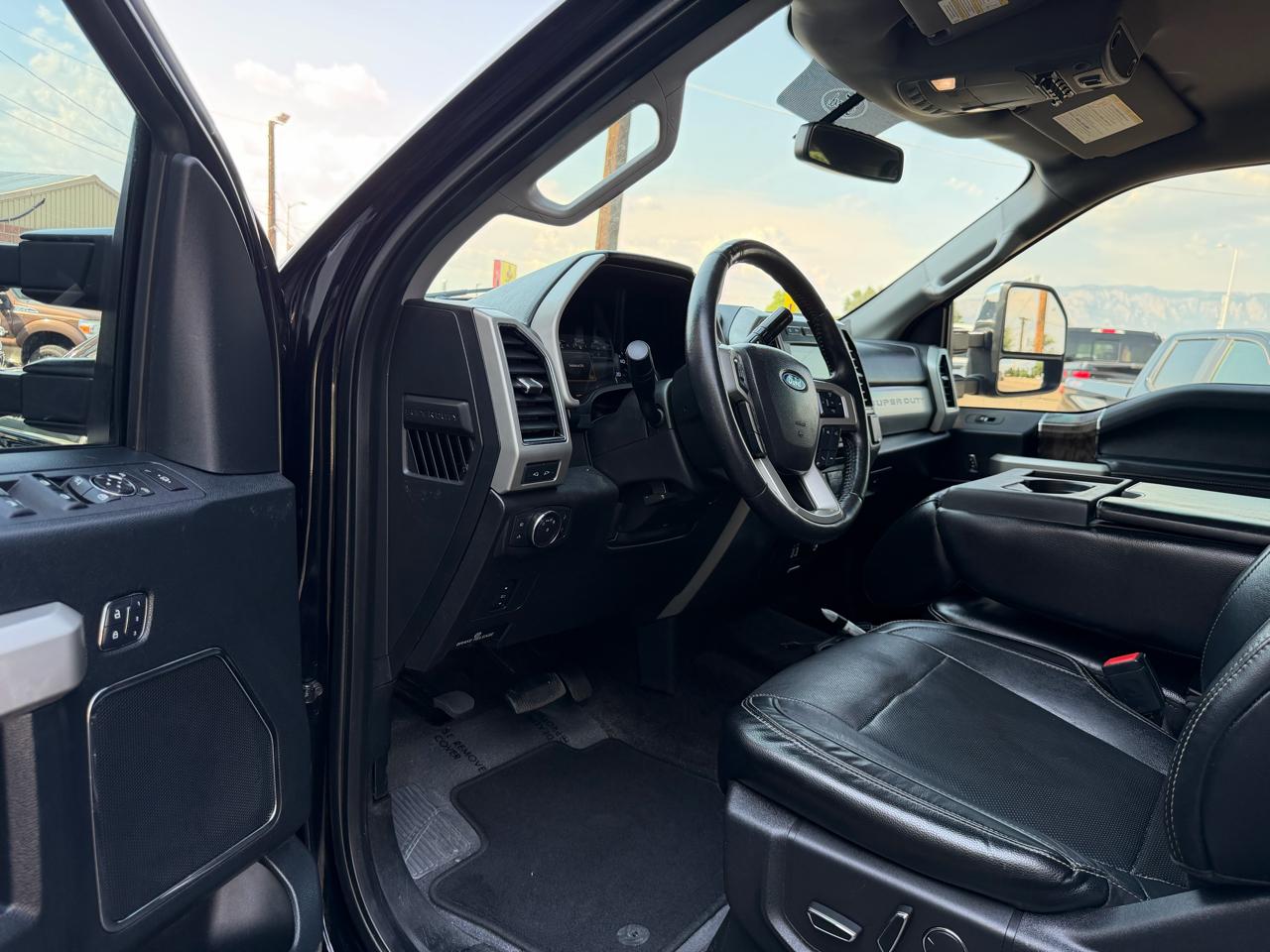 Ford Super Duty F-250 SRW King Ranch 4WD Crew Cab 8' Box 2018