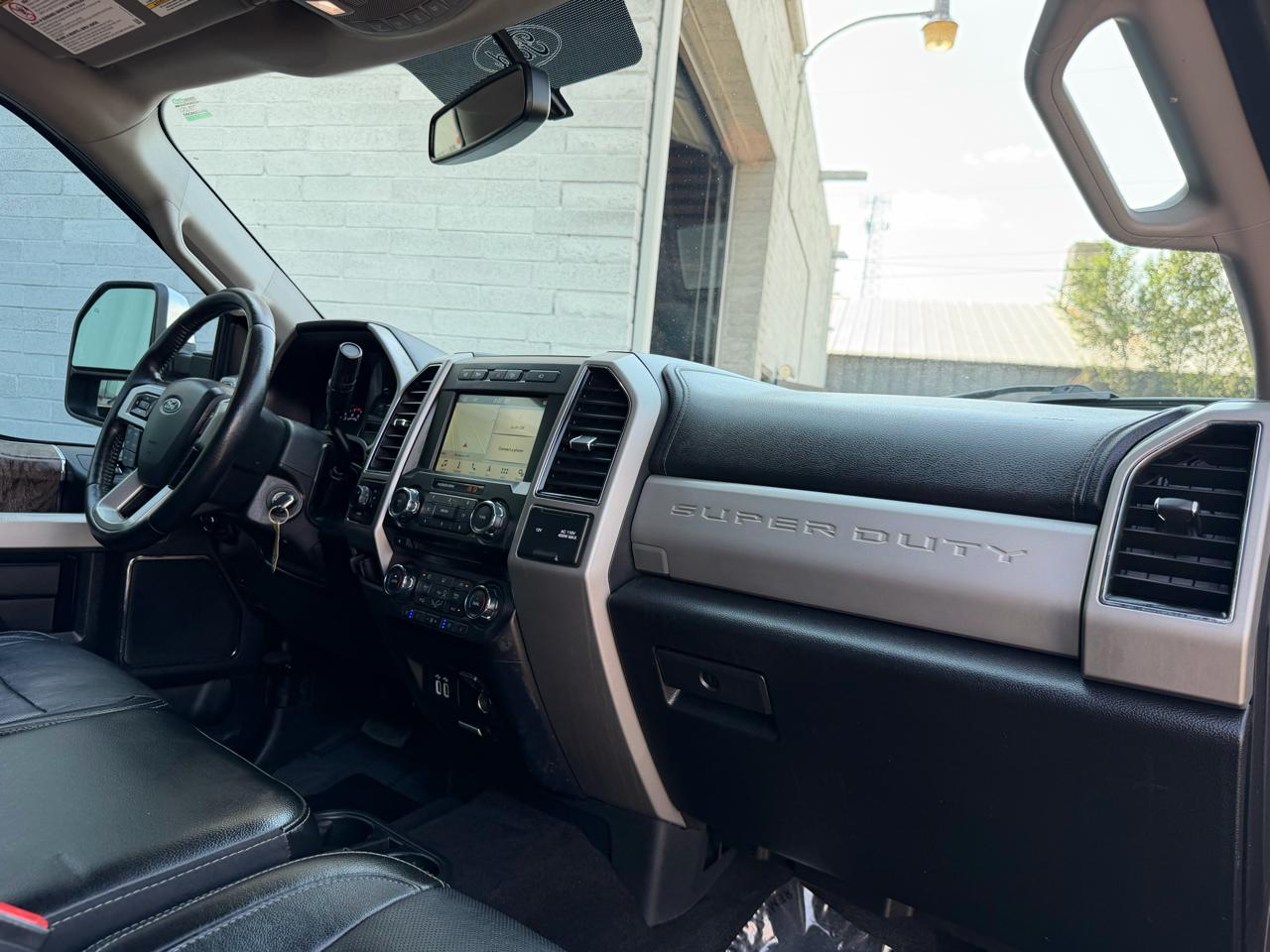 Ford Super Duty F-250 SRW King Ranch 4WD Crew Cab 8' Box 2018