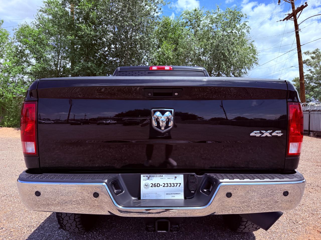 RAM 2500 Tradesman 4x4 Crew Cab 6'4" Box 2017