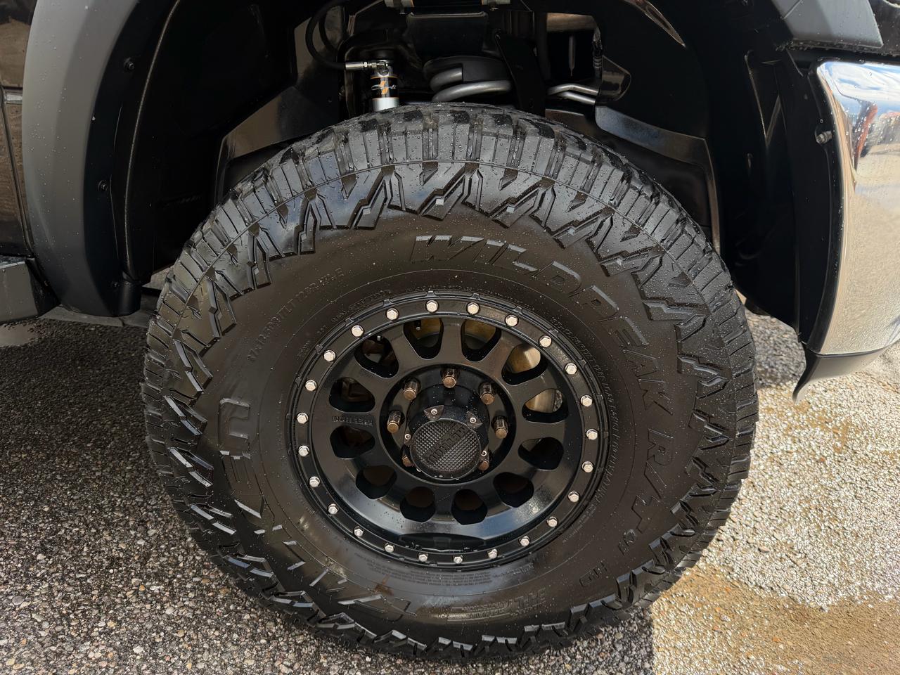 RAM 2500 Tradesman 4x4 Crew Cab 6'4" Box 2017