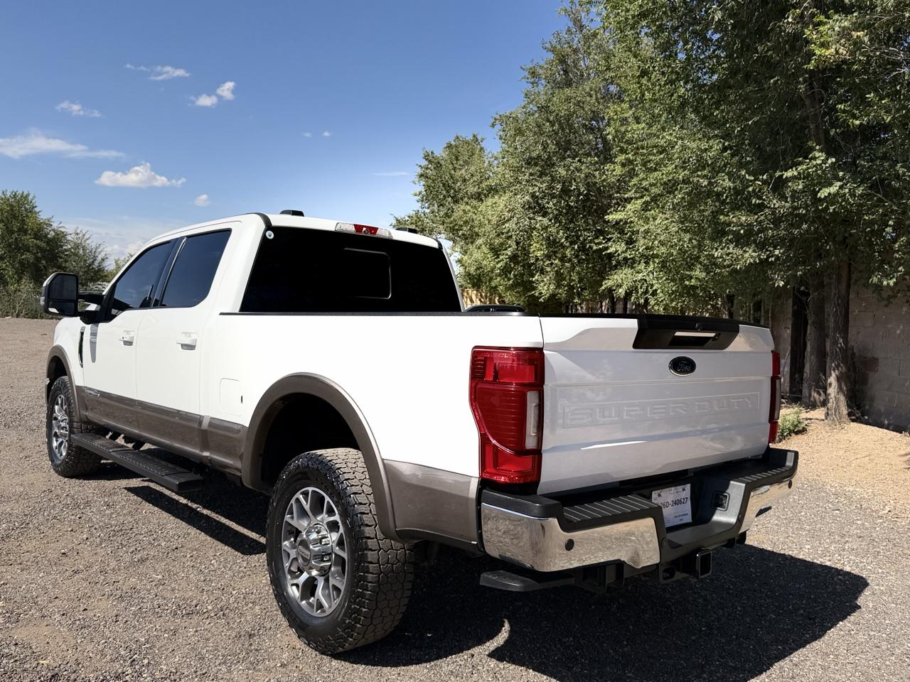 Ford Super Duty F-350 SRW Lariat 4WD Crew Cab 6.75' Box 2022