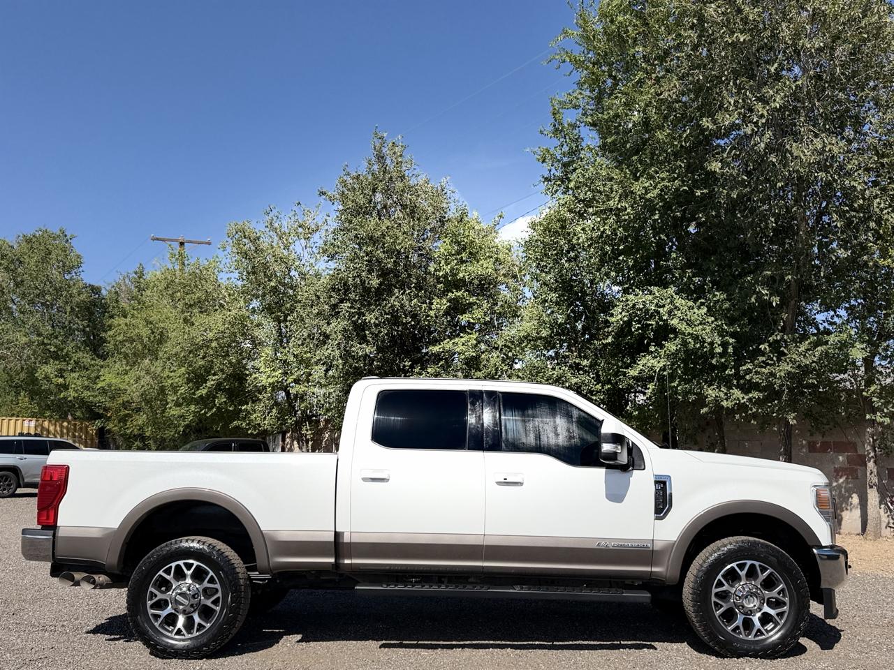 Ford Super Duty F-350 SRW Lariat 4WD Crew Cab 6.75' Box 2022