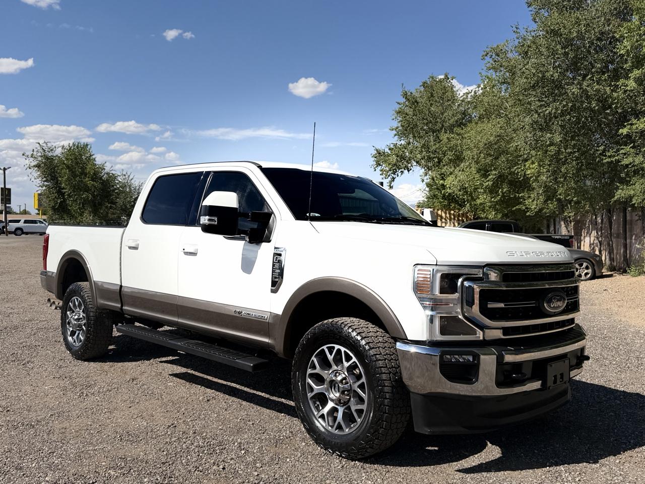 Ford Super Duty F-350 SRW Lariat 4WD Crew Cab 6.75' Box 2022