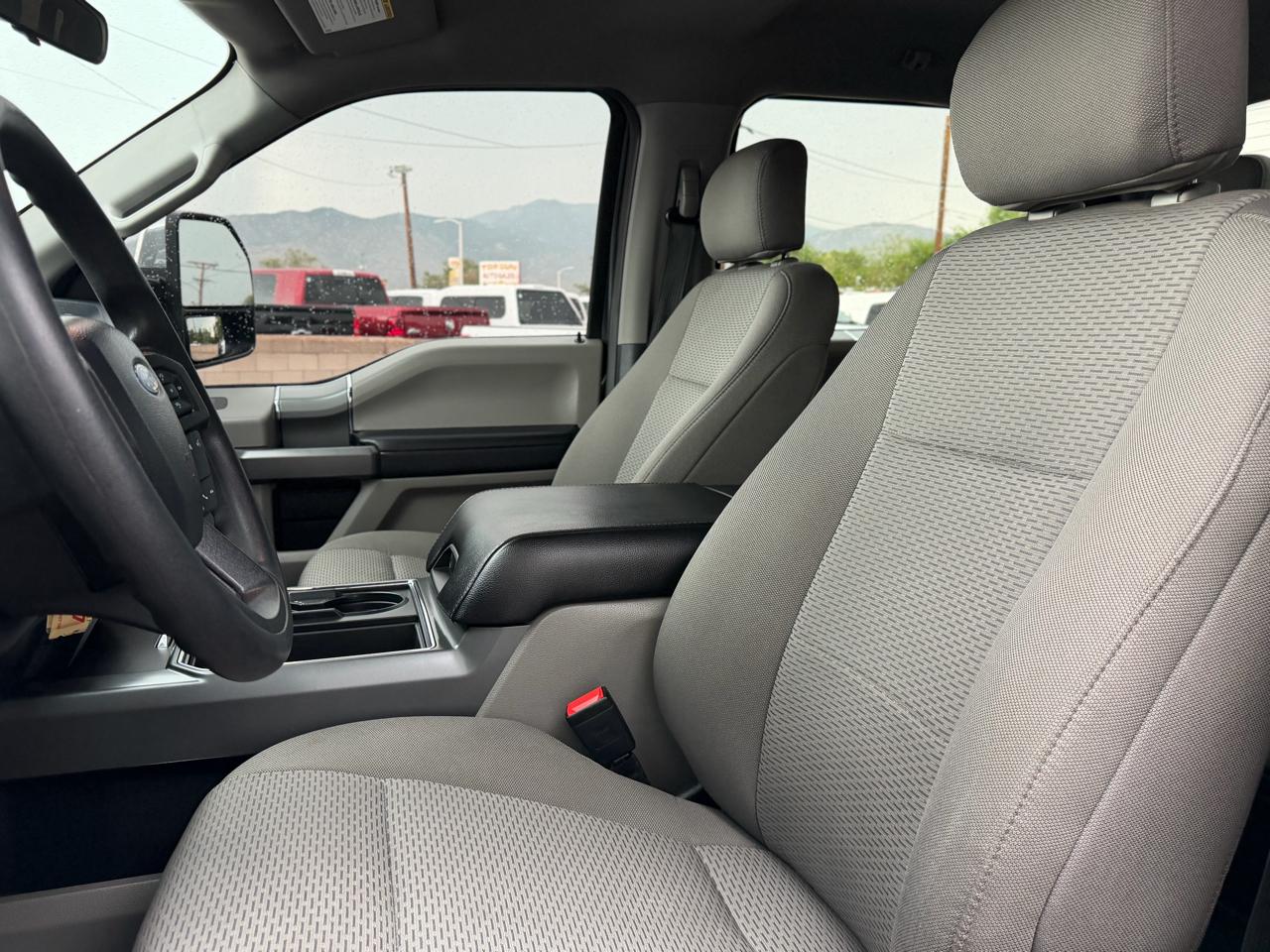Ford Super Duty F-250 SRW XLT 4WD Crew Cab 6.75' Box 2020