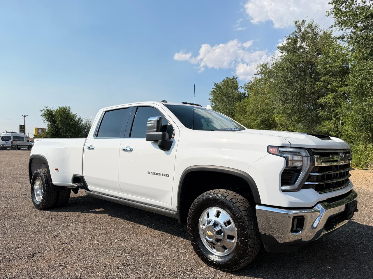 Chevrolet Silverado 3500HD 4WD Crew Cab 172" LTZ 2024